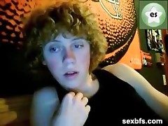 Crunchy hair webcam twink jerks off