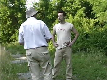 Inferior babe gets her brashness plus tight pussy chock-a-block near a massive blarney