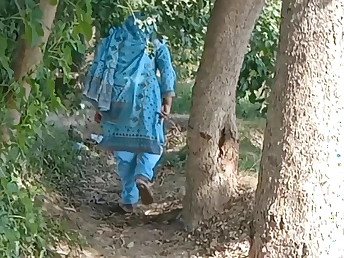 Kirmess step sister masked goes be proper of a field pick-up involving her big soul & alien-like features