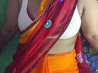 Hot Desi Indian chick Naeem & Nagma get wild with hot coupled with romantic sex