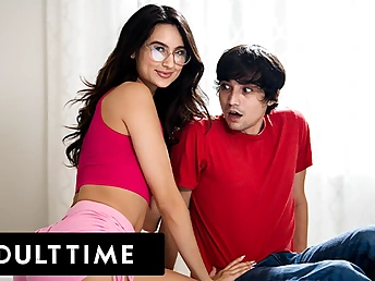Stepsis Eliza Ibarra gets her brilliant figure tricked & porked by stepbro Ricky Spanish after accidentally wearing glasses