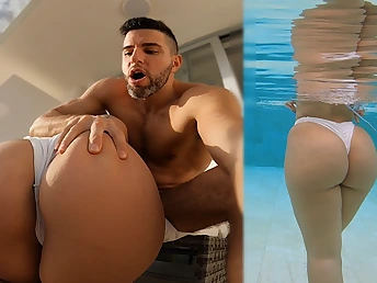 Antonio Mallorca's massive booty bounces as he picks up a Spanish hottie in public