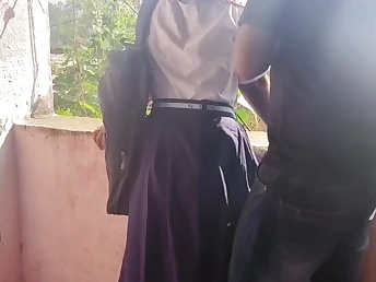 Desi college girl Mumbai ashu gets her phat bootie torn up stiff in mms vid