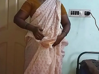 Hot MILF Mallu Aunty gets naked increased by finger-tickling for her dad-in-law in a hotel courtyard