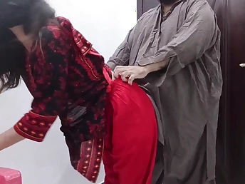 Elderly Pakistani Stud pounds totalitarian school chick, Nasir