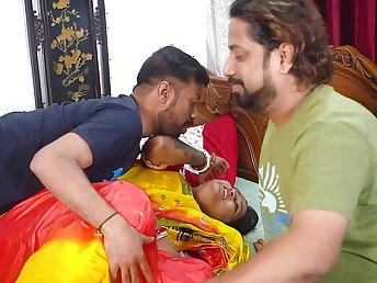 Desi Bhabhi Indian wife cheats on husband with a hot desi pal in operation be advantageous to camera