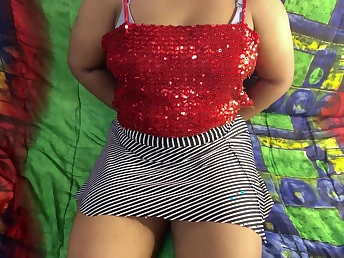 Naeem & Nagma get red-hot and powerful with their deviating desi gfs