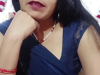 Indian MILF enjoys hardcore sex with a big ass and Indian coupling