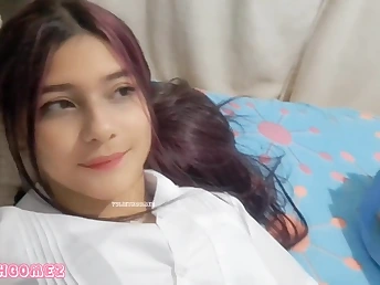 YuliethGomez likes some torrid, red-hot poon skylarking with her step-mother-in-law