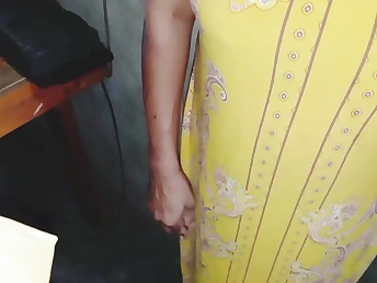 Keep in view Shshavin's hot blonde british ass take a hardcore pounding in Sri Lankan anal video!