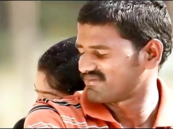 Remain true to this Tamil sissified obtain a super-steamy fire with her suitor
