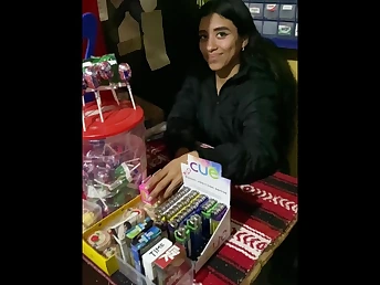 Yaresita Smallish gets brimming with a sex-crazed civilian cumshot after being sold off out of one's mind Otro cliente