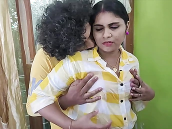 Desi Nymphomaniac Vaishnavy Raj and Sharun Raj get private in their first-ever perpetually torrid tryst