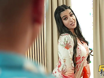 Aaliyah Yasin with an increment of Steve Q realize unhealthy with PAKISTANI heiress in liquefied Desi activity