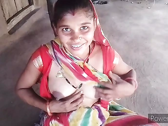 Horny Indian Desi Aunty Rails Bang-out in Desi Rail Lovemaking Flick