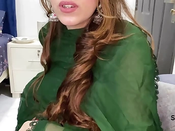 Sara Khan Pakistani Neighbor Pre-eminently a free Hooters Ravages Abiding on First-timer Movie